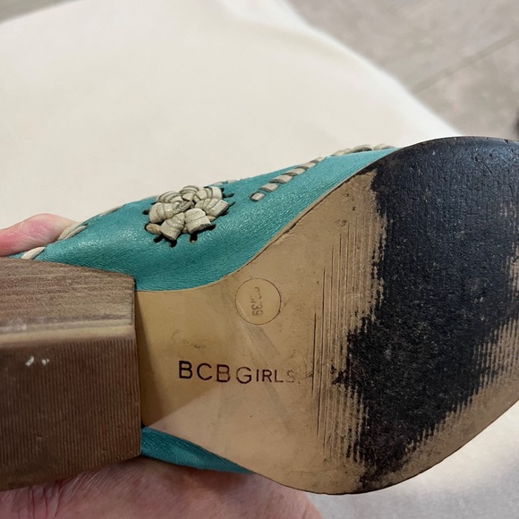 BCBGirls Turquoise Cowboy mules. Size Women’s 9B - Picture 13 of 15